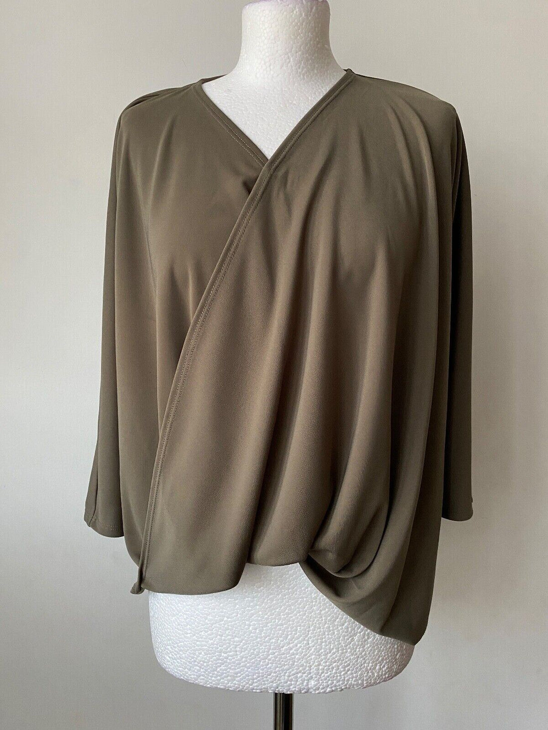 Marla Wynne Luxe Twist  Top  S, M, L Colours: Olive, Spice, Black - BB Fashion Outlet